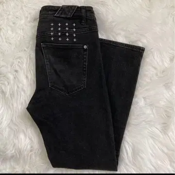 Kusubi 블랙 데님 팬츠