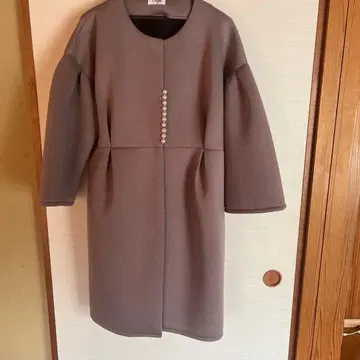 Myu 노카라 코트 펄 장식