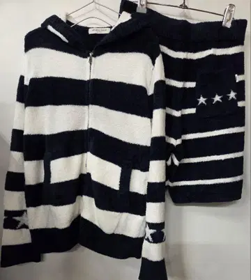 젤라또피케옴 보더 후드티 & 롱팬츠 셋업