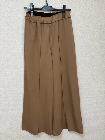 새상품 이번 시즌 제나 리버서블 본딩 와이드 팬츠 카멜 브라운