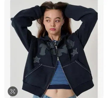 티나:jojun 와펜 후드티 네이비