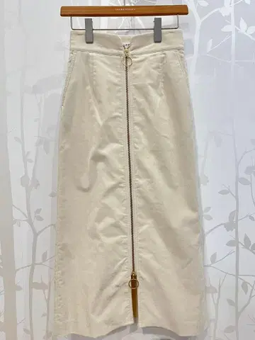 [ 새상품급 ] BABYLONE 아이보리 프론트 지퍼 타이트 스커트