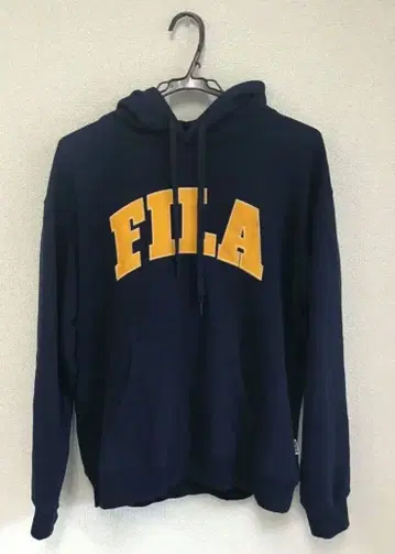 [새상품급] FILA 후드 부착 후드티 네이비 로고 M