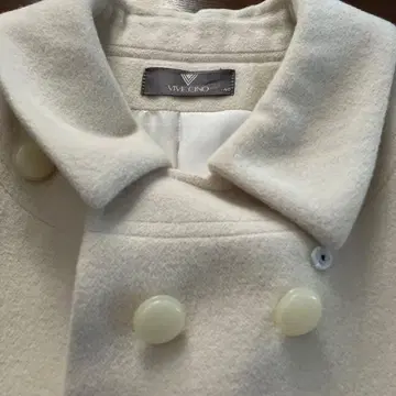 VIVRE UNO 아이보리 피코트