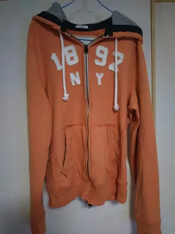 Abercrombie & Fitch 오렌지 후드티 M