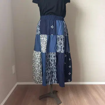 미사용품 케이트레이드 에스닉 네이비 패치워크 롱 스커트