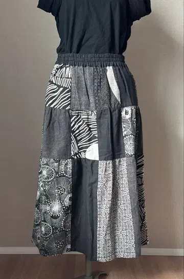 미사용품 케이트레이드 에스닉 스커트 블랙