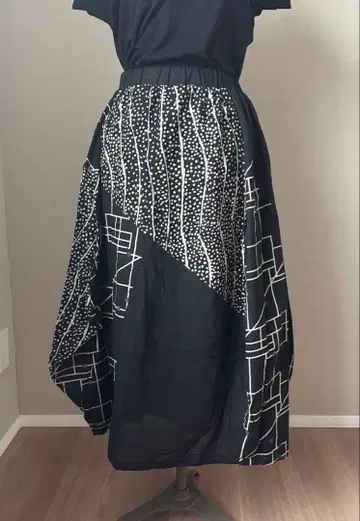 미사용품 케이트레이드 에스닉 의류 절개 스커트 블랙