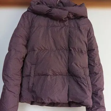새상품급 월드 후드 부착 퍼플 다운 자켓
