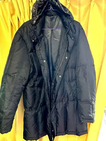 블랙 다운 자켓 후드 부착