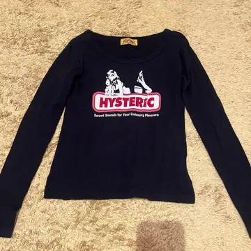 HYSTERIC 블랙 긴팔 크롭티