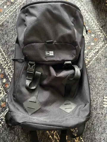 NEW ERA 백팩
