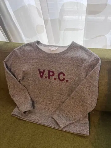 A.P.C. 그레이 로고 트레이닝복