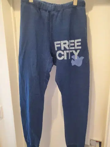 FREE CITY 스웨트 팬츠 다크 블루