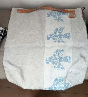 미나 페르호넨 백