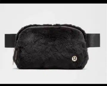 룰루레몬 에브리웨어 벨트 백 블랙/골드