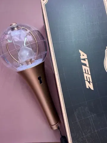ATEEZ 응원봉 박스 포함 라이티니