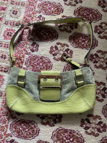 Y2K GUESS 크로커다일풍 숄더백