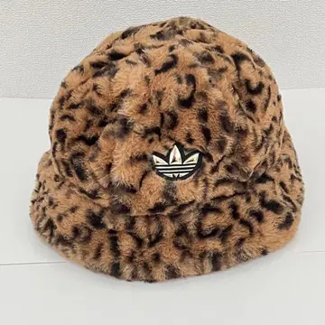 [ adidas 아디다스 ] 표범 무늬 퍼 버킷햇 레오파드 버킷햇 햇