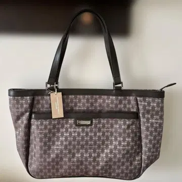 KATHARINE HAMNETT 백