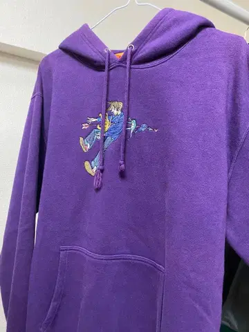 보라색 후드티