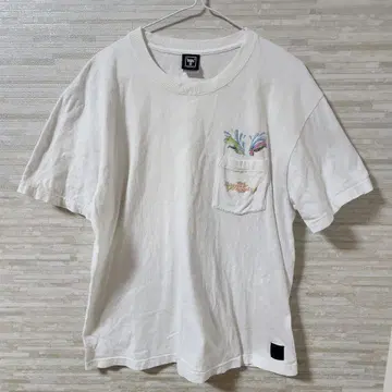 [ L ] 쟈칼 T셔츠 로고 화이트 낚시