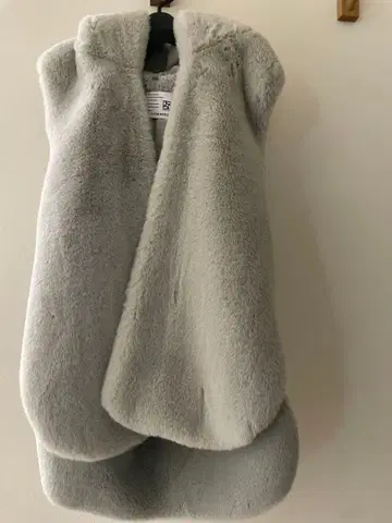 [택 포함 새상품] 파시오네 PASSIONE 퍼 베스트 그레이