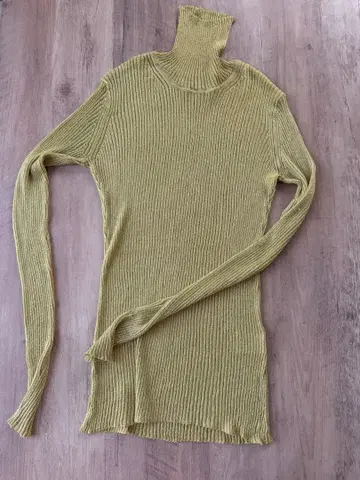 AKANE UTSUNOMIYA 리브 하이넥 터틀 스웨터