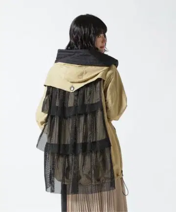 Risley/리슬리/백 프릴 마운틴 파카