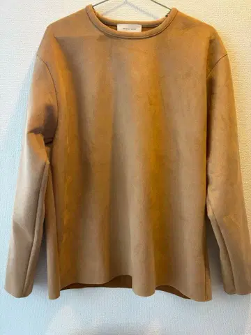 ADAM ET ROPE 베이지 긴팔 티셔츠