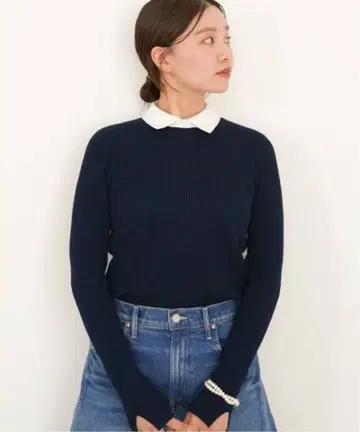 이에나 카라 부착 바이컬러 니트 네이비