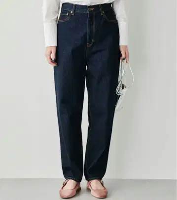 북유럽 생활 잡화점 어른의 테이퍼드 데님