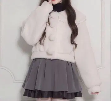 [ pium ] 프릴 칼라 숏 보아 코트