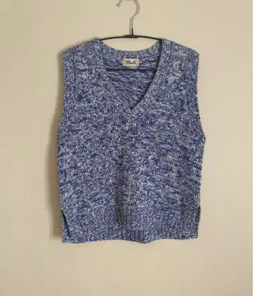 [ BAUM UND PFERDGARTEN ] 니트 베스트