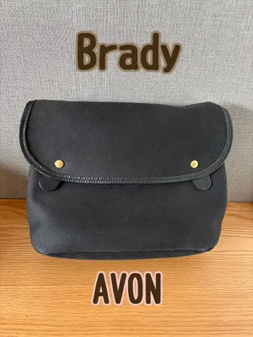 Brady AVON 블랙 숄더백