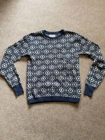 웨스트 라이드 니트