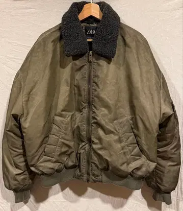ZARA 탈부착 가능 보아 옷깃 봄버 자켓 XL
