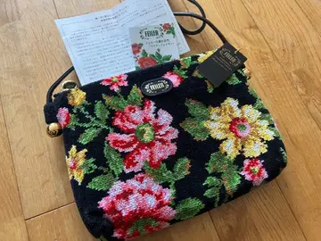 페이 숄더백 FEILER