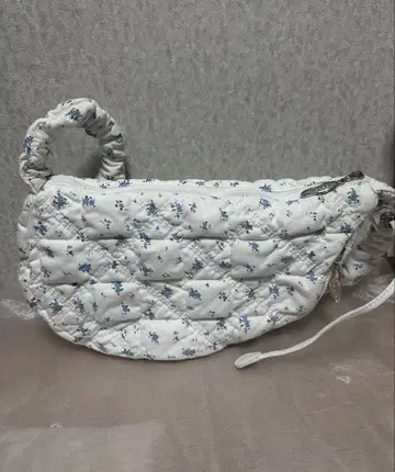 Carlyn Flower Cozy Bag 블루