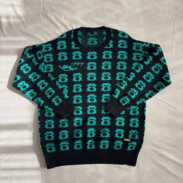 죠죠 애니메이션 10주년 기념전 메메타 스웨터