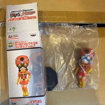 전파인간 택클 가면라이더 월드 콜렉터블