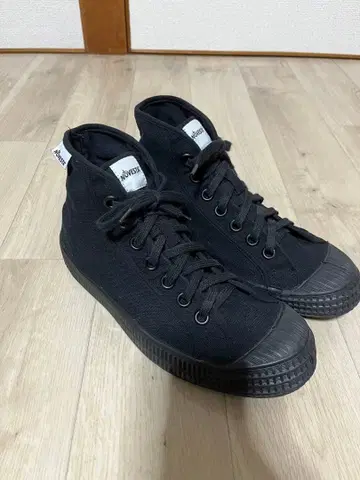 NOVESTA 스타 드리블 스니커즈 고무 밑창 노베스타