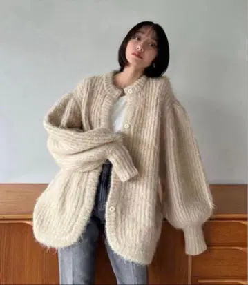 새상품급 CLANE 모헤어 샤기 가디건 아이보리