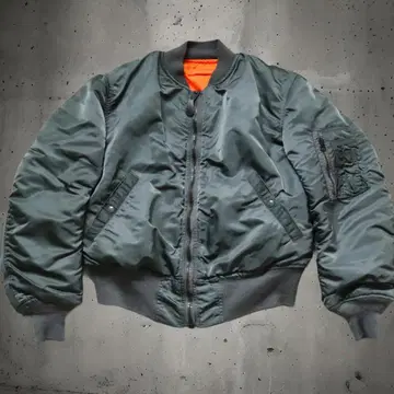 1968년 복각 ALPHA INDUSTRIES MA-1 플라이트 자켓