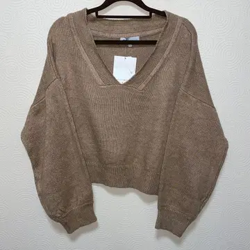 새상품 베이지 V넥 니트 스웨터 캐주얼 심플 루즈핏 LL