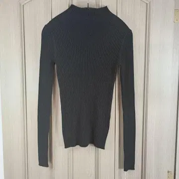 [ 새상품 ] Anana 블랙 리브 니트 긴팔