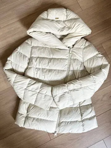 HERNO size 44 아이보리 후드 부착 다운 자켓