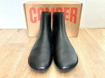 미사용 새상품 CAMPER (캠퍼) [Right Nina] 블랙