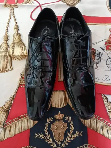 에나멜 블랙 드레스 신발 레이스업