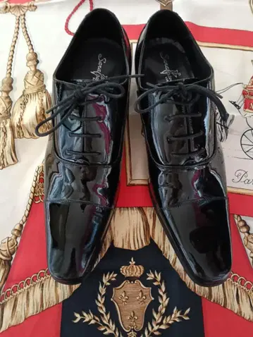 에나멜 블랙 드레스 신발 레이스업